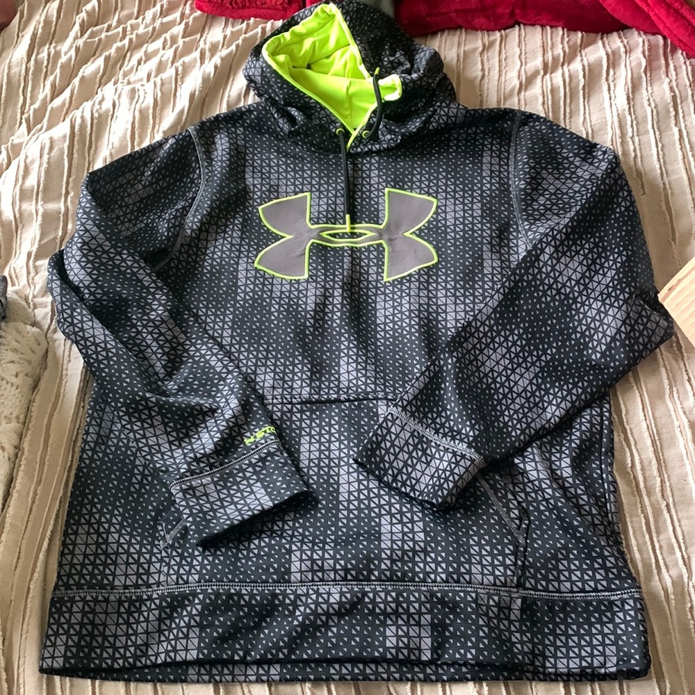 Men’s Under Armor Storm hoodie size L
